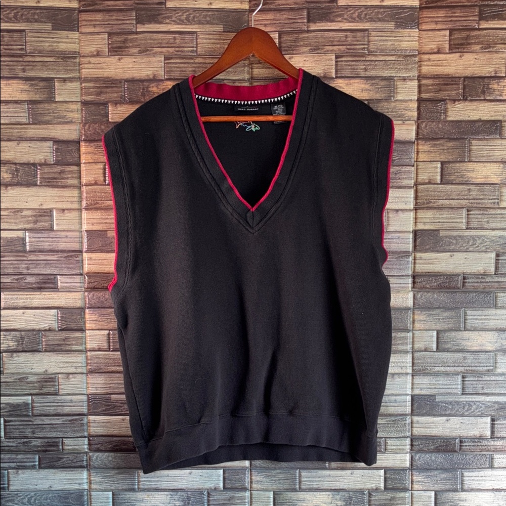 Pre Owned Greg Norman XL Black Sleeveless Sweater  Vest with Red Trim